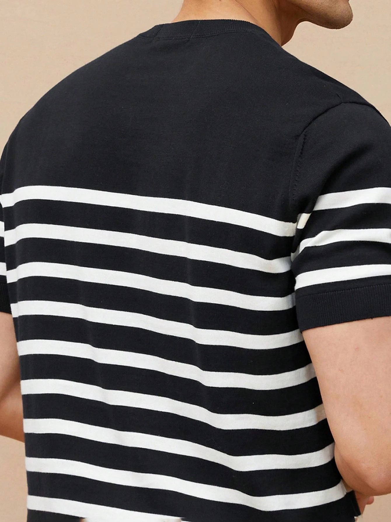 Gestreiftes Kurzarm-T-Shirt Für Männer