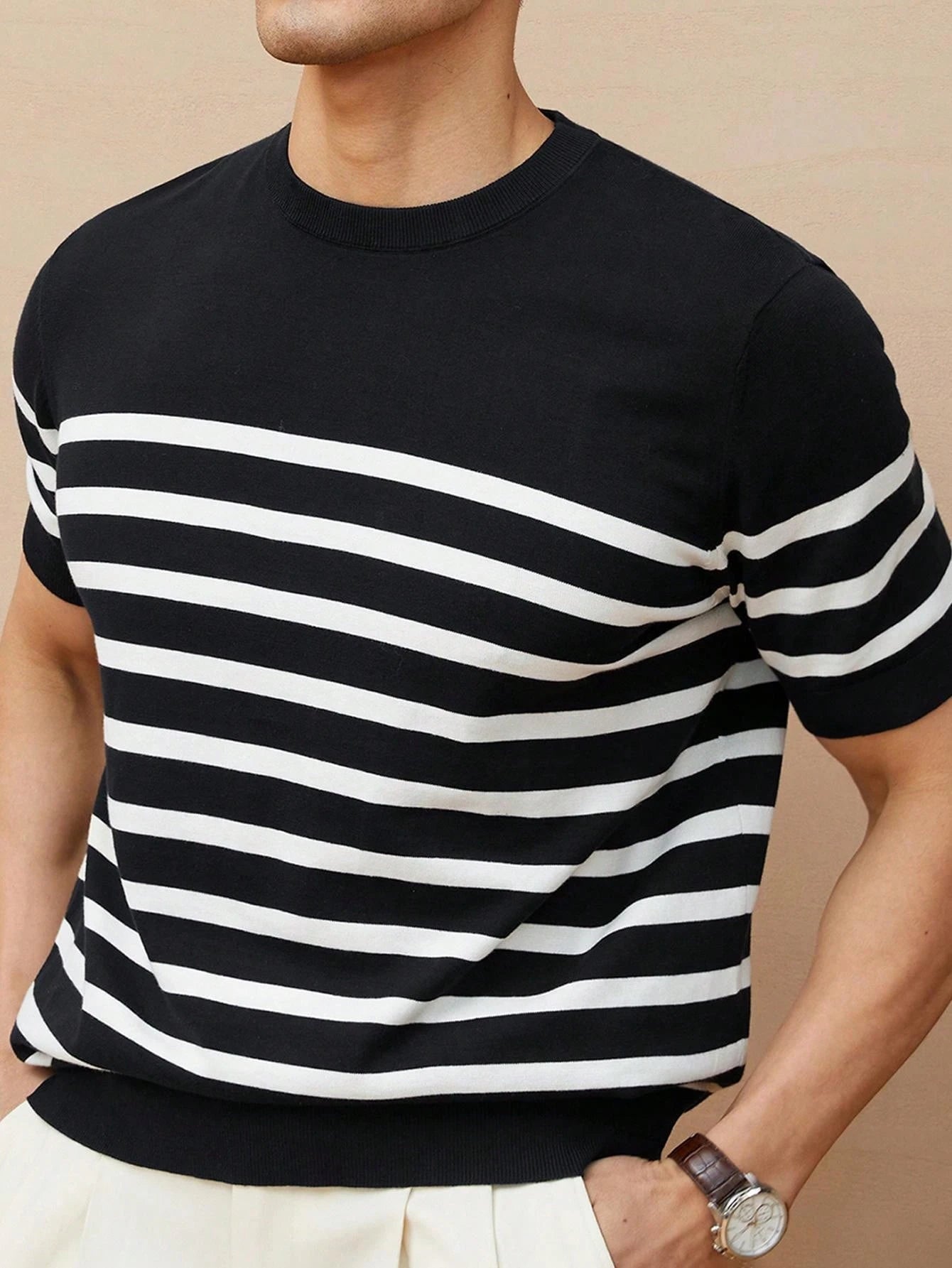 Gestreiftes Kurzarm-T-Shirt Für Männer