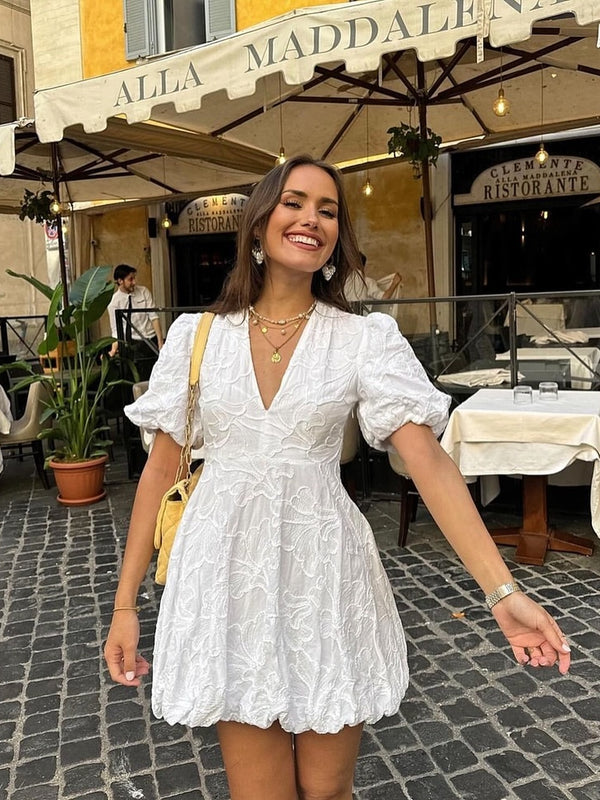 Weißes Damen Minikleid Mit Stickerei Und Puffärmeln