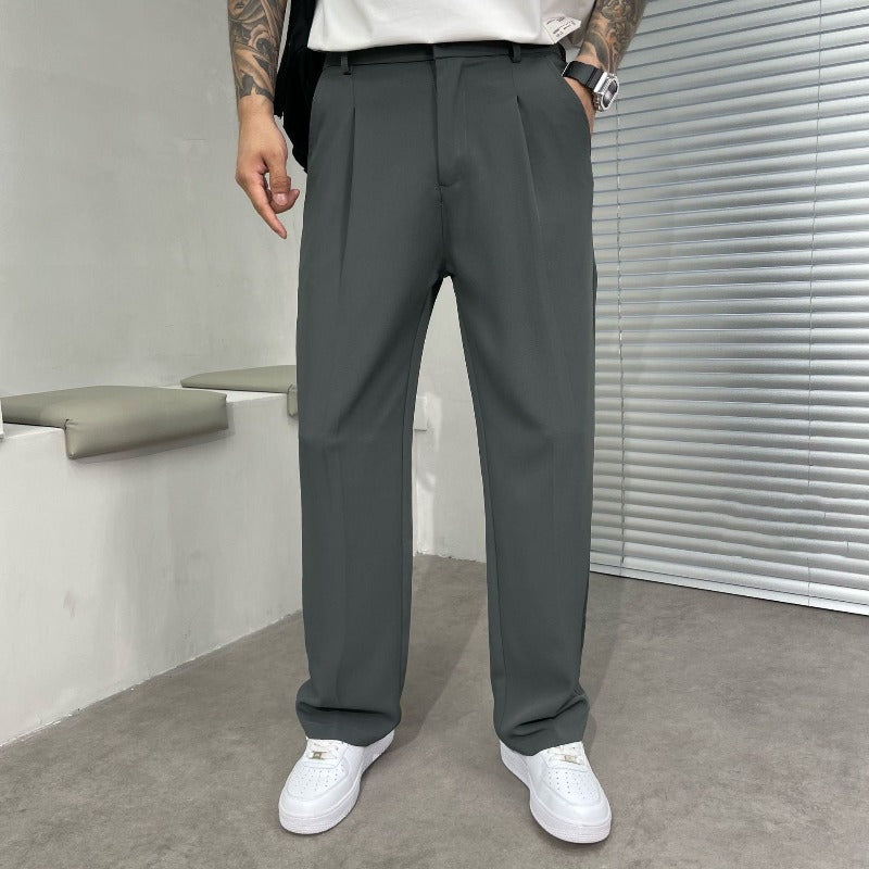 Herrenhose mit geradem Beinschnitt