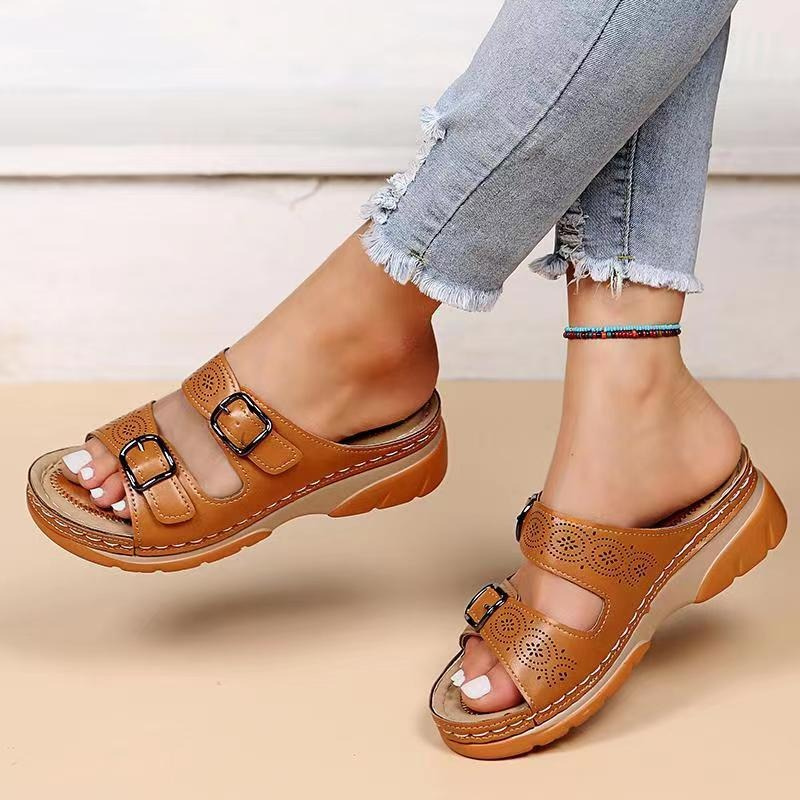Offene Sandalen für Damen mit zwei Riemen